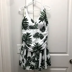 AONTUS Women's Plus Size One Piece Swimsuit - Tummy Control Swim Dress With Boy Shorts